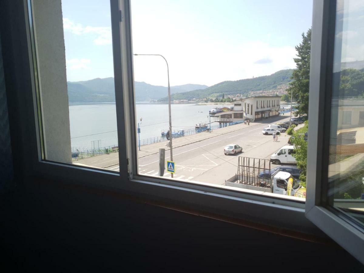 Apartament Denis Apartman Orsova Kültér fotó